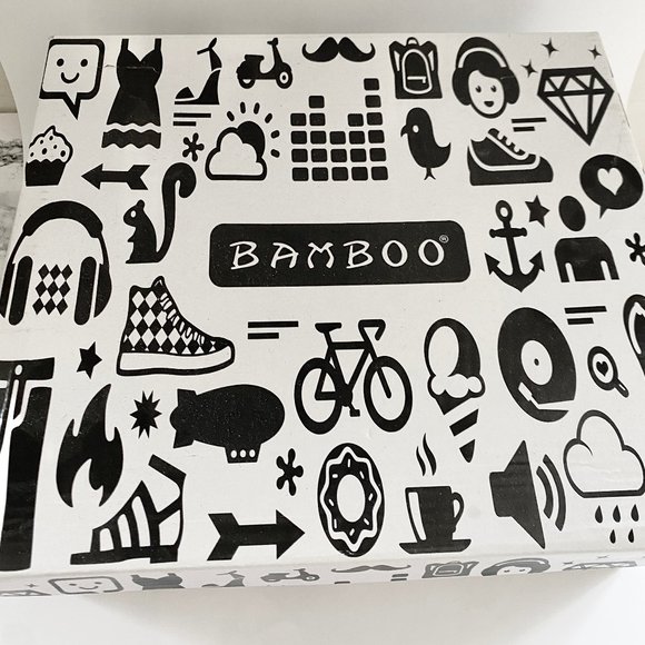 Bamboo Prevail Silver Womens Pointy Toe Zipper Ankle Booties Boots Patent 9 - Picture 11 of 12